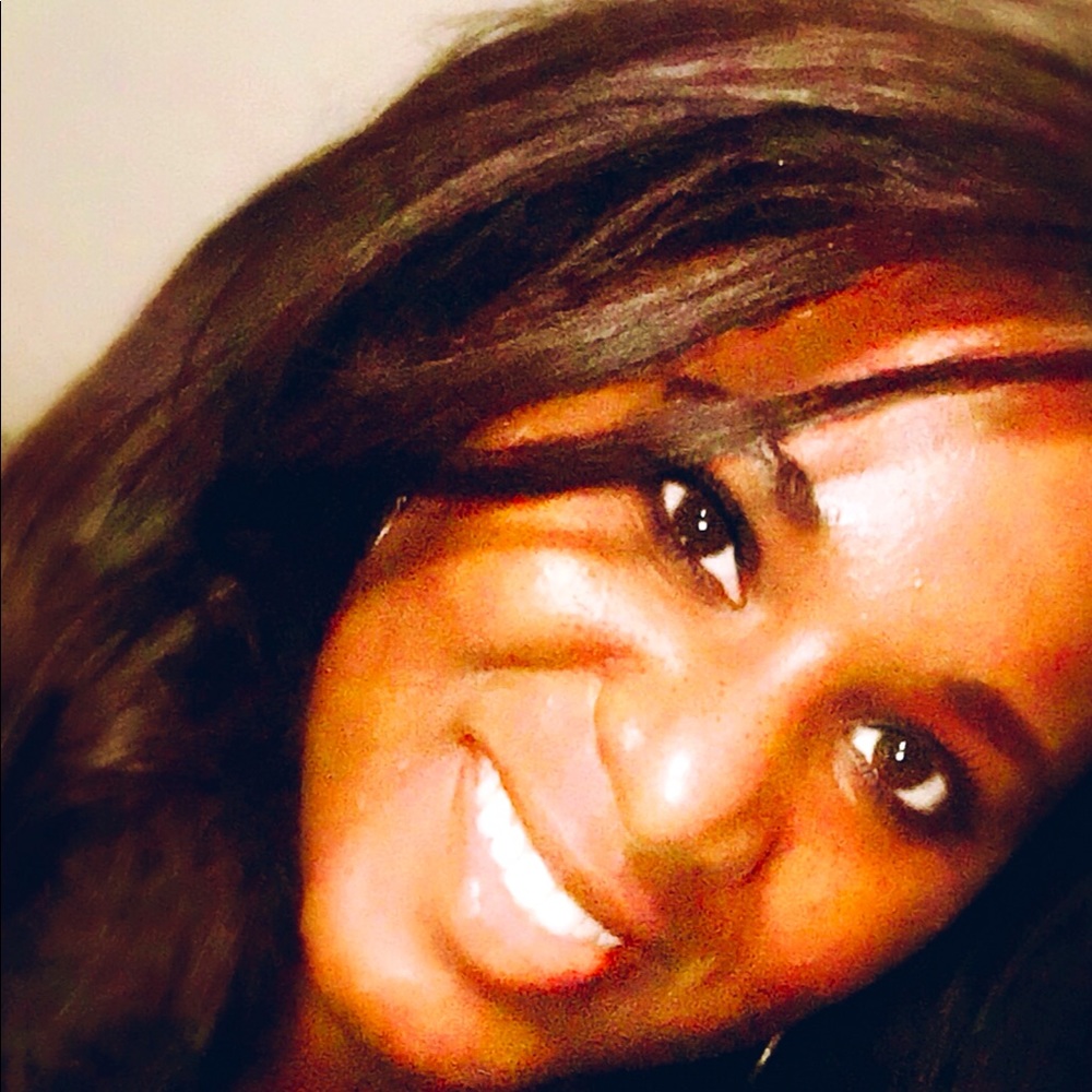 Meet your Posher, Victoria